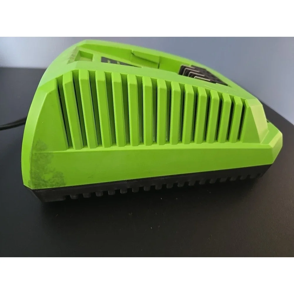 GreenWorks 40V Lithium-ion Battery‎ Charger G-MAX Green 29482
